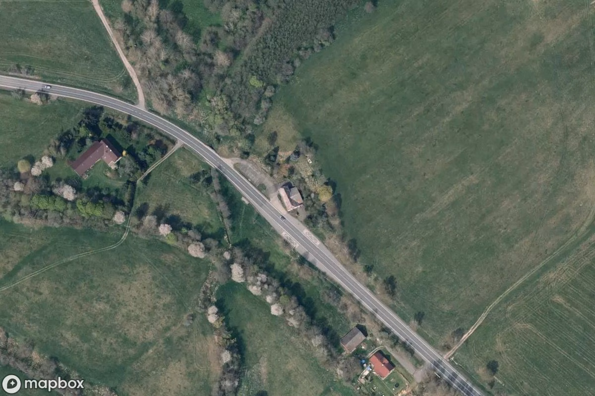 Vue aérienne satellite de Gaststätte, un Restaurant abandonné à Jablonné v Podještědí, Tchéquie
