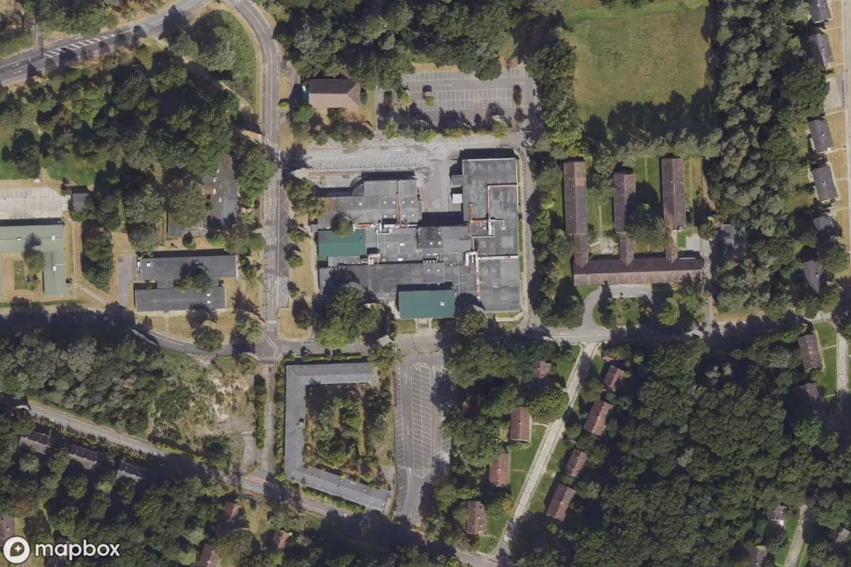 Satelitní letecký pohled na Supermarkt, opuštěné v Mönchengladbach, Německo