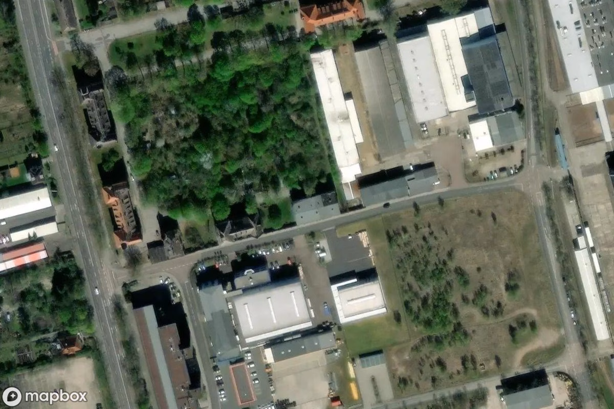 Satellietbeeld vanuit de lucht van Obdachlosenunterkunft, een verlaten Woonhuis in Dessau, Duitsland