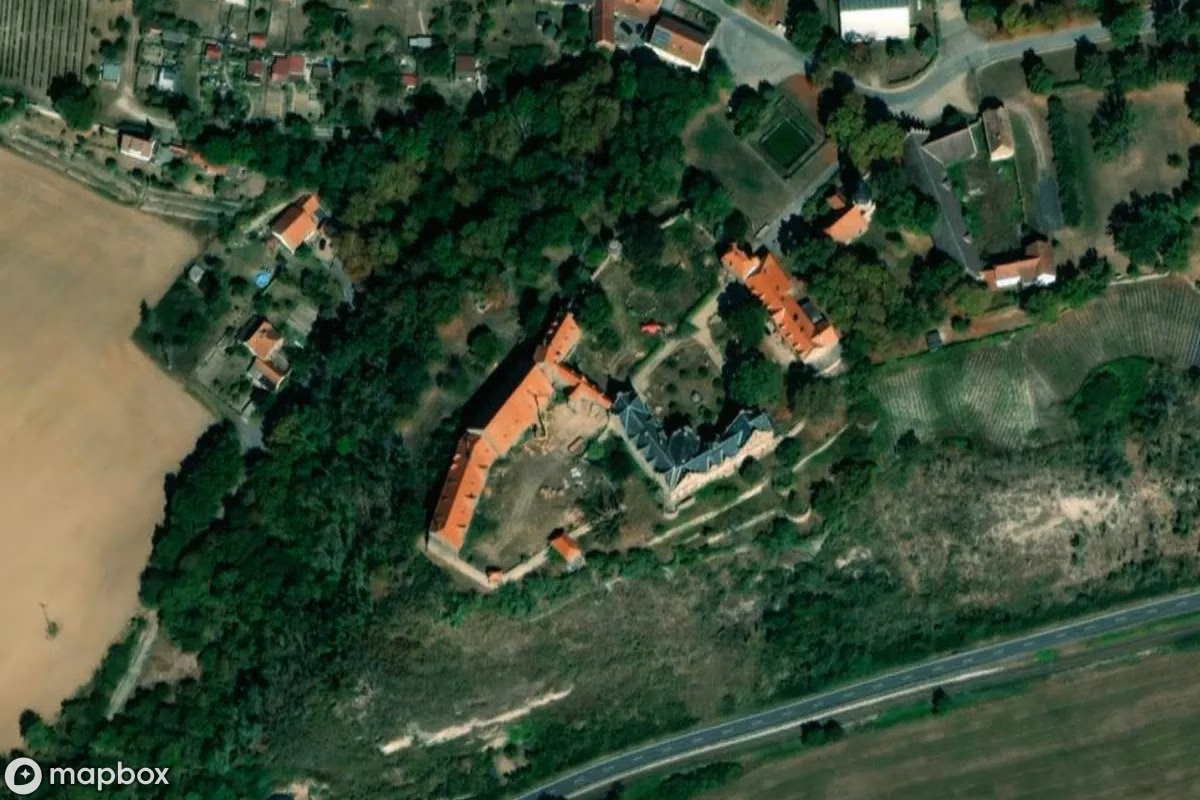 Aerial satellite view of Schloss - LEGAL, an abandoned Castle in Querfurt, Germany