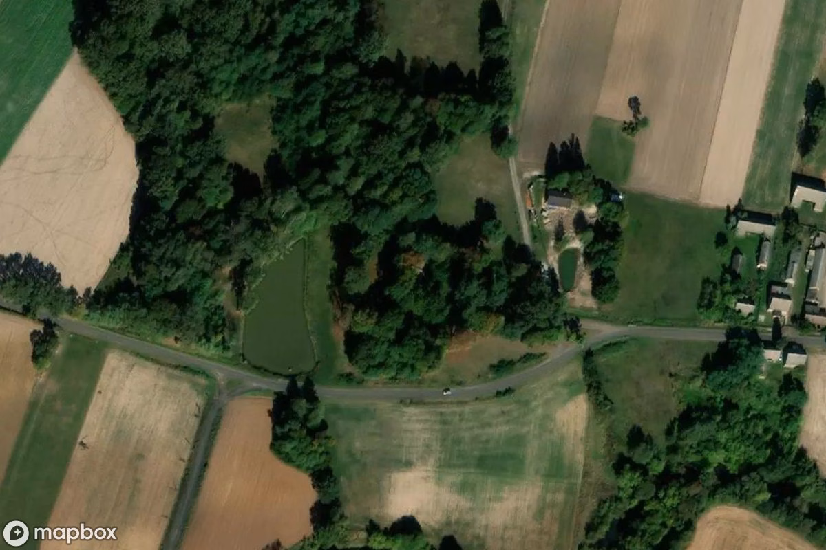 Satelitarny widok z lotu ptaka Verlassene Feuerwehrkaserne, opuszczone  w Przystajnia, Polska