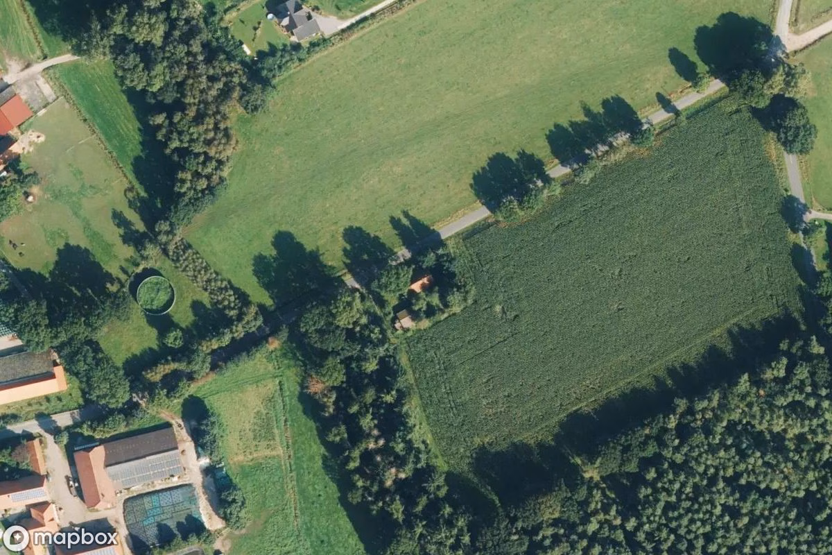 Satelitní letecký pohled na Bauernhaus, opuštěné  v Visselhövede, Německo