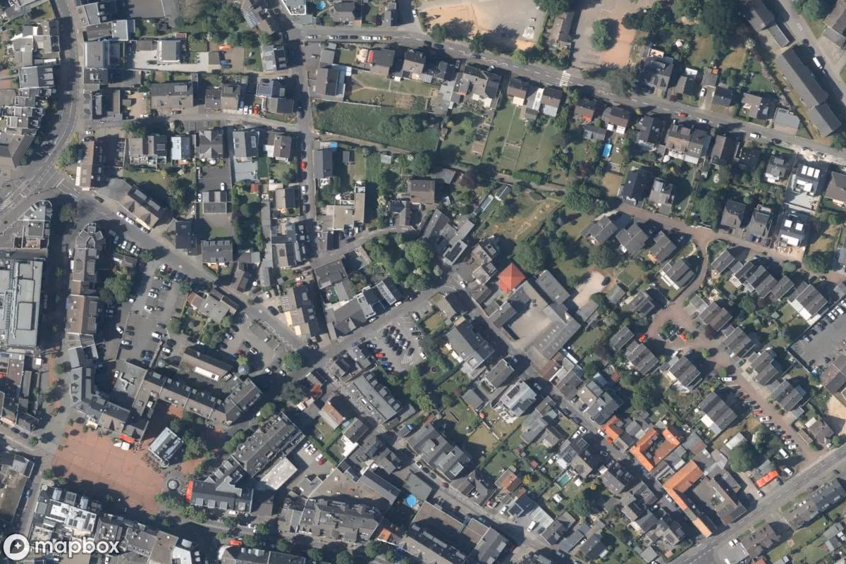 Vista aérea por satélite de Wohnhaus, un Residencia abandonado en Pulheim, Alemania