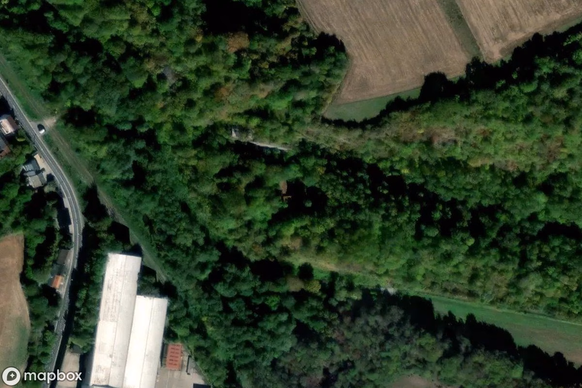 Aerial satellite view of Maison du Chasseur, an abandoned Residence in Bouffioulx, Belgium