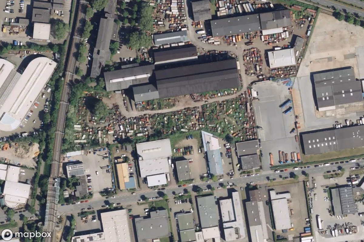 Aerial satellite view of Auto, an abandoned Vehicle in Oberhausen, Germany