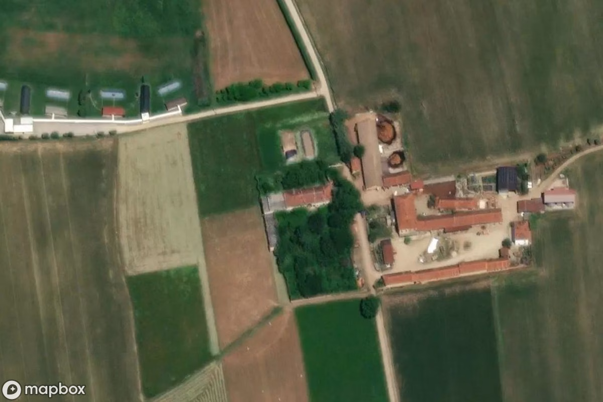 Satellittbilde fra luften av Lost Place, et forlatt  i Racconigi, Italia