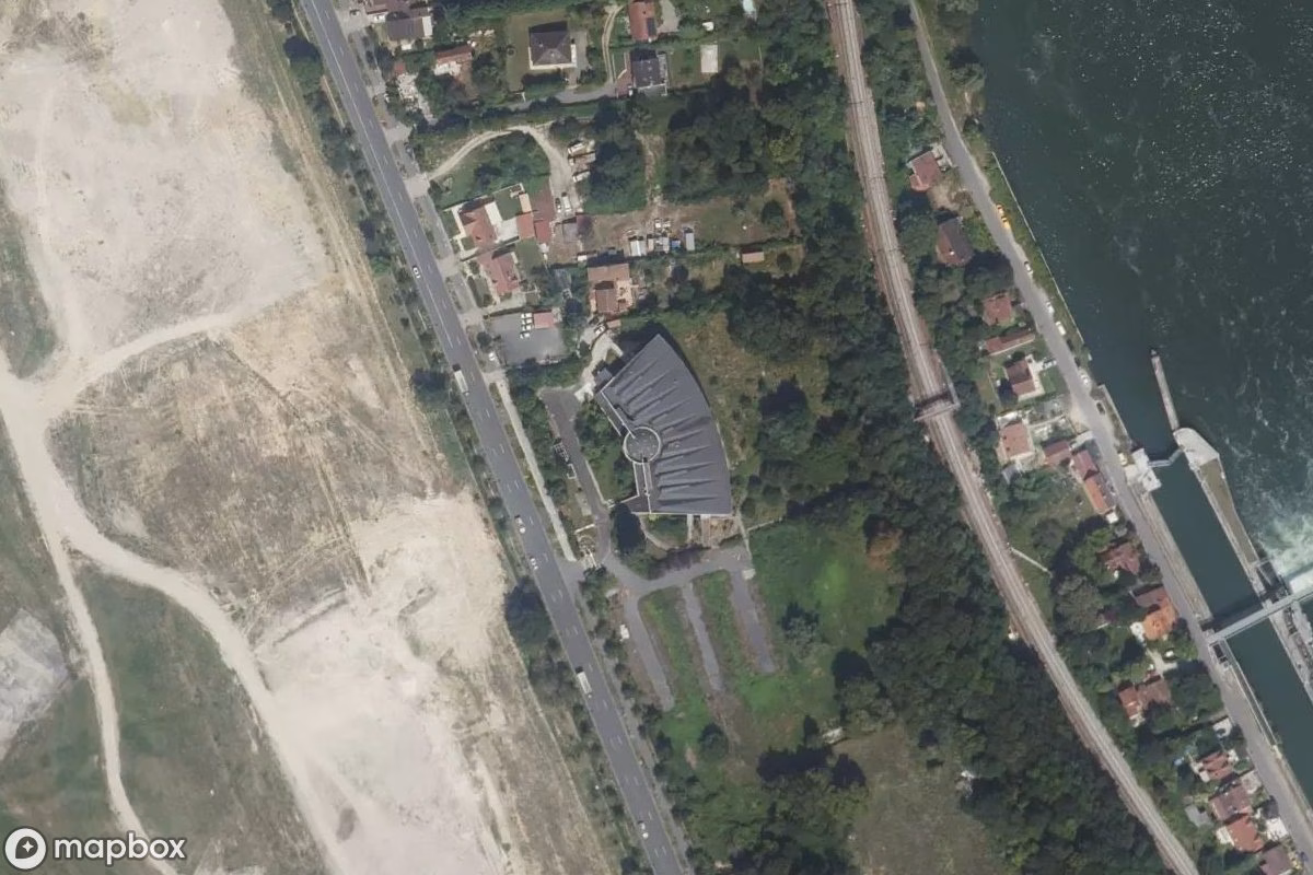 Vue aérienne satellite de Büros Pik Cl / Büros Liberté, un abandonné à Corbeil-Essonnes, France