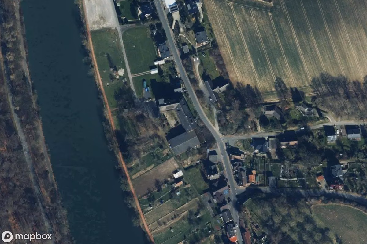 Satellittbilde fra luften av Seniorenheim, et forlatt Sykehus i Spiekershausen, Tyskland