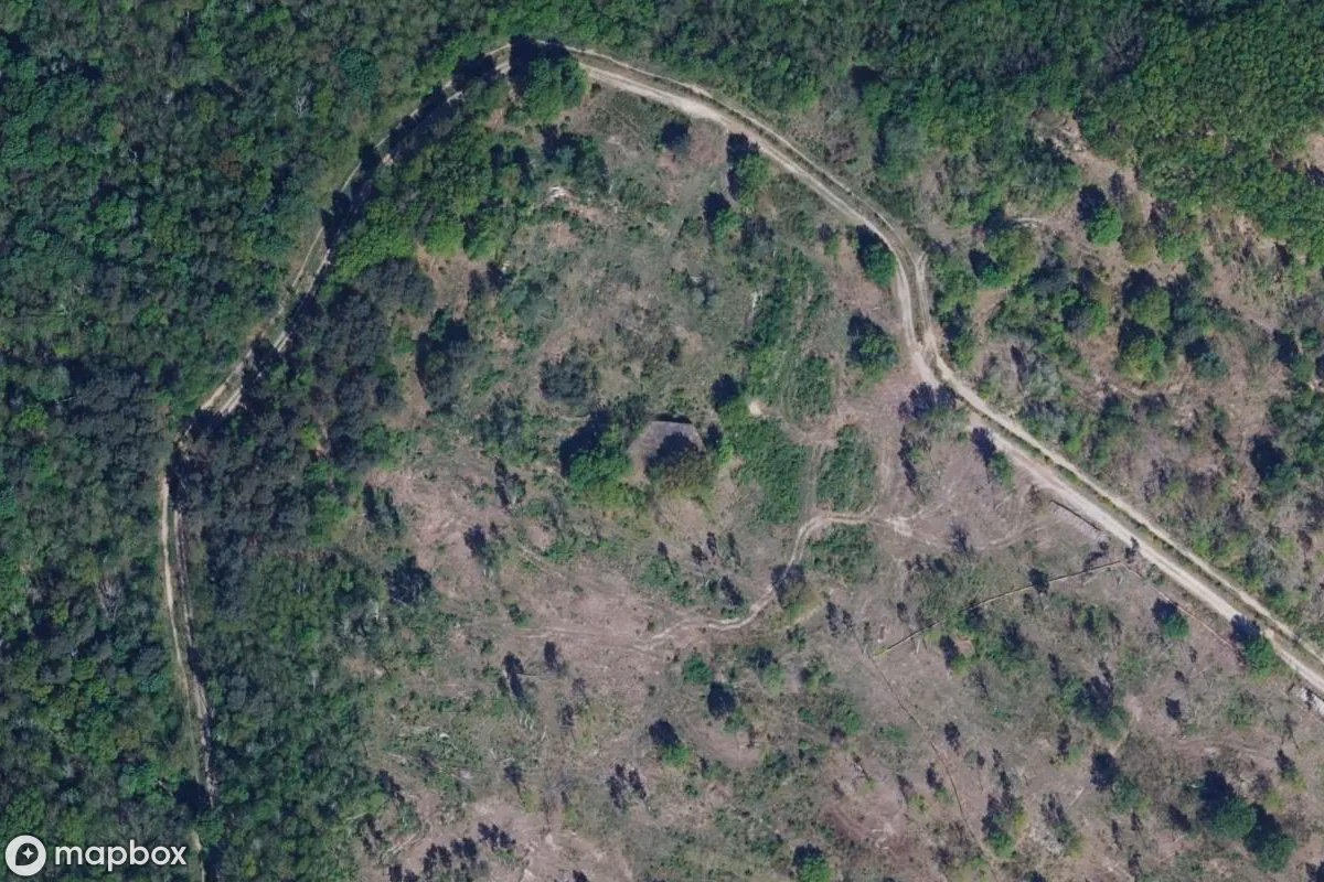 Műholdas légi felvétel Bunker helyszínről, egy elhagyatott Bunker itt: Dallgow-Döberitz, Németország