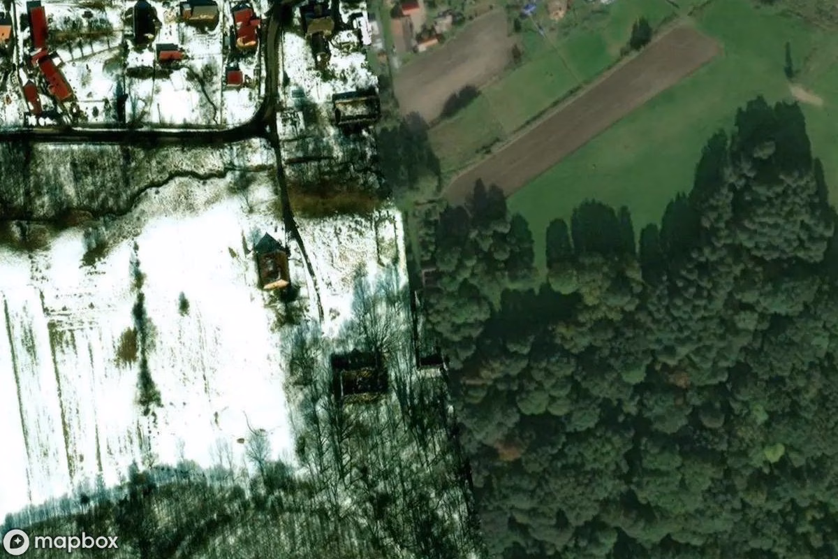 Satellitbild från luften av Ruina Pałacu w Żelazym Moście, en övergiven Slott i Żelazny Most, Polen