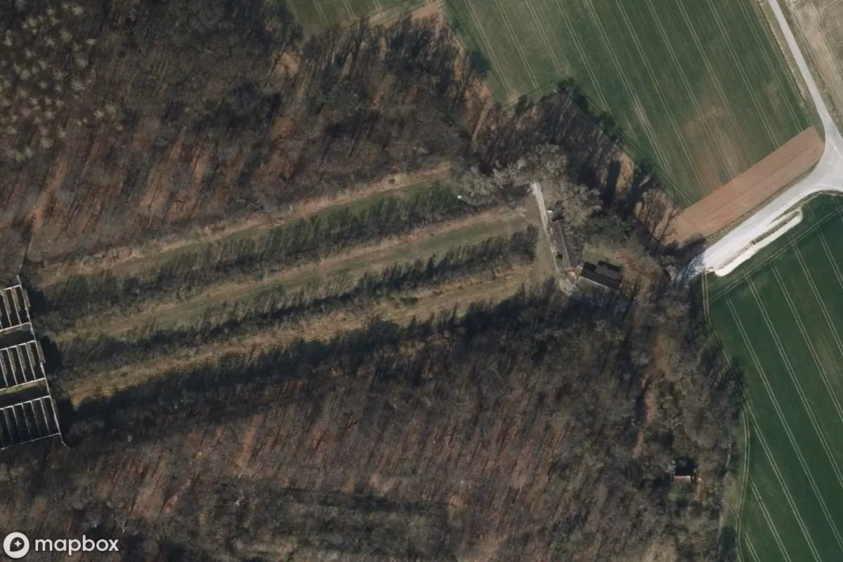 Satelitní letecký pohled na Schießstand, opuštěné Vojenský objekt v Giesen, Německo