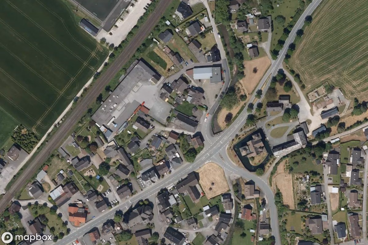 Satellitbillede set fra luften af Gaststätte, et forladt Restaurant i Finnentrop, Tyskland