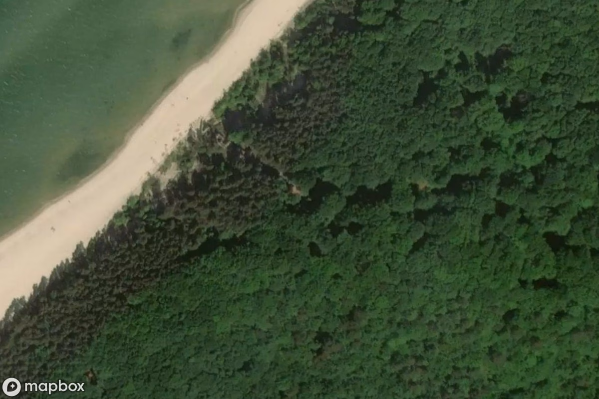 Satelitní letecký pohled na Lost Place, opuštěné  v Biała Góra, Polsko