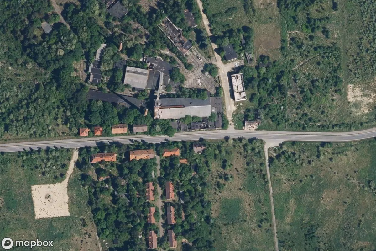 Satellietbeeld vanuit de lucht van Mühle, een verlaten Fabriek in Welzow, Duitsland