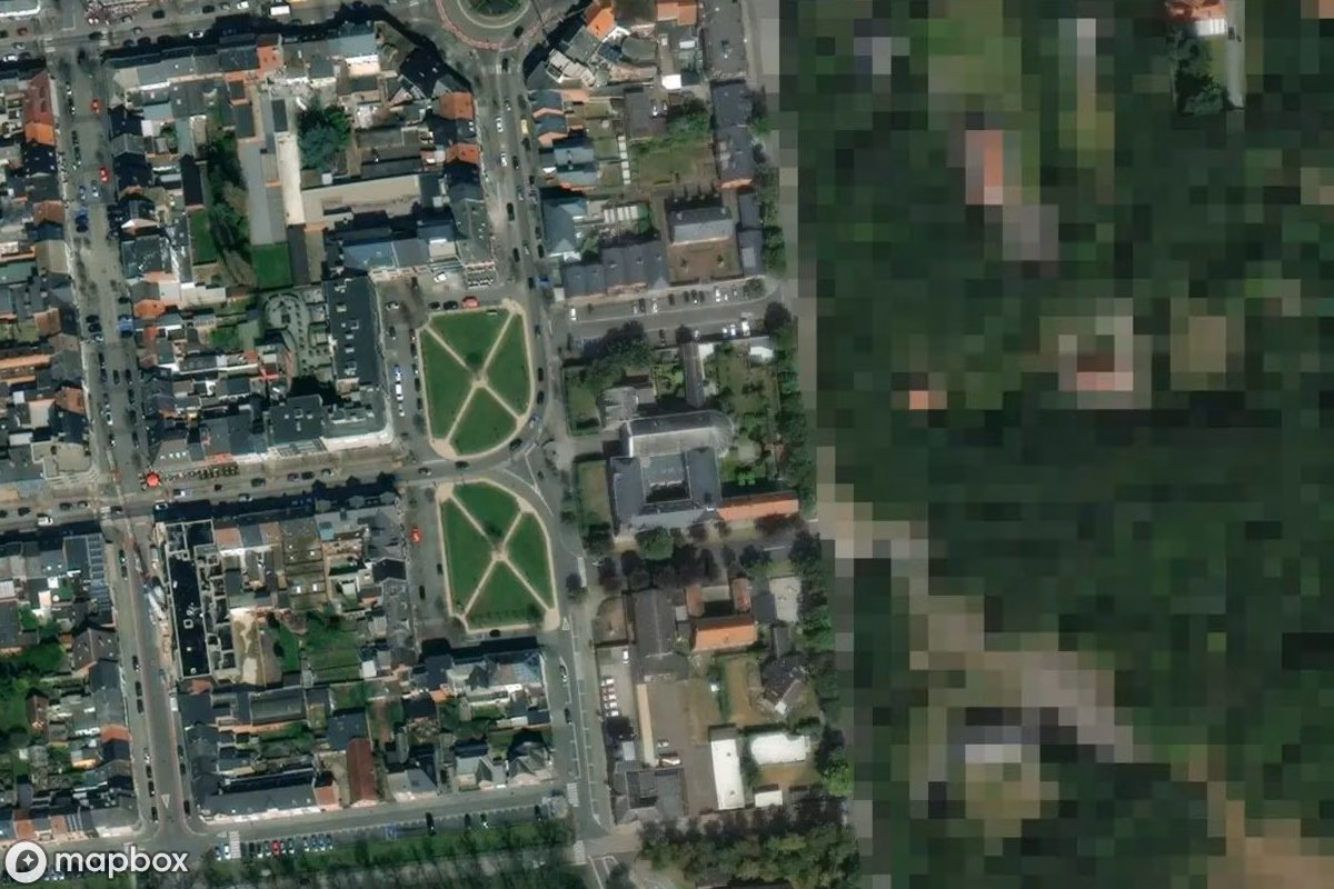 Satellitbillede set fra luften af Kloster Karmel, et forladt Kirke i Leopoldsburg, Belgien