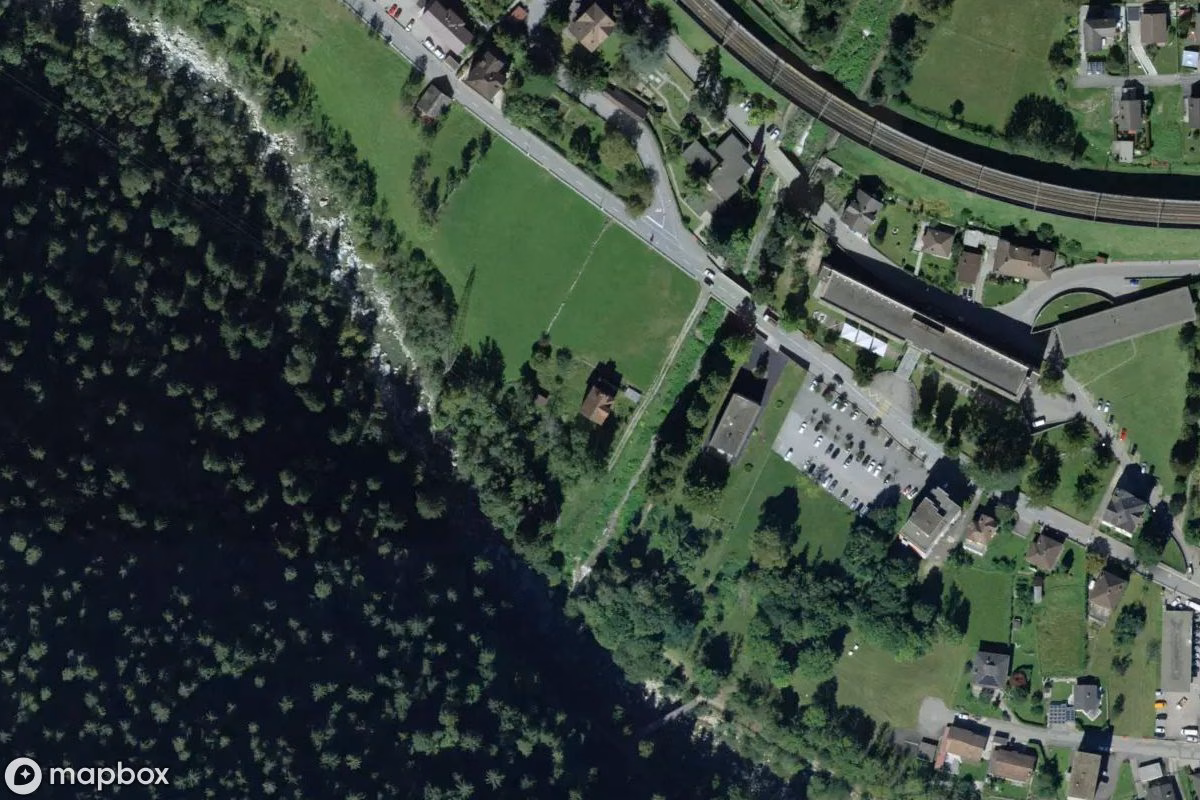 Satelitní letecký pohled na Villa, opuštěné Obytný dům v Mairengo, Švýcarsko