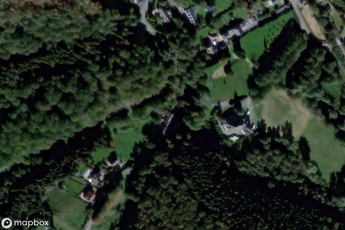 Aerial satellite view of Maison Popeye, an abandoned Residence in Évrehailles, Belgium