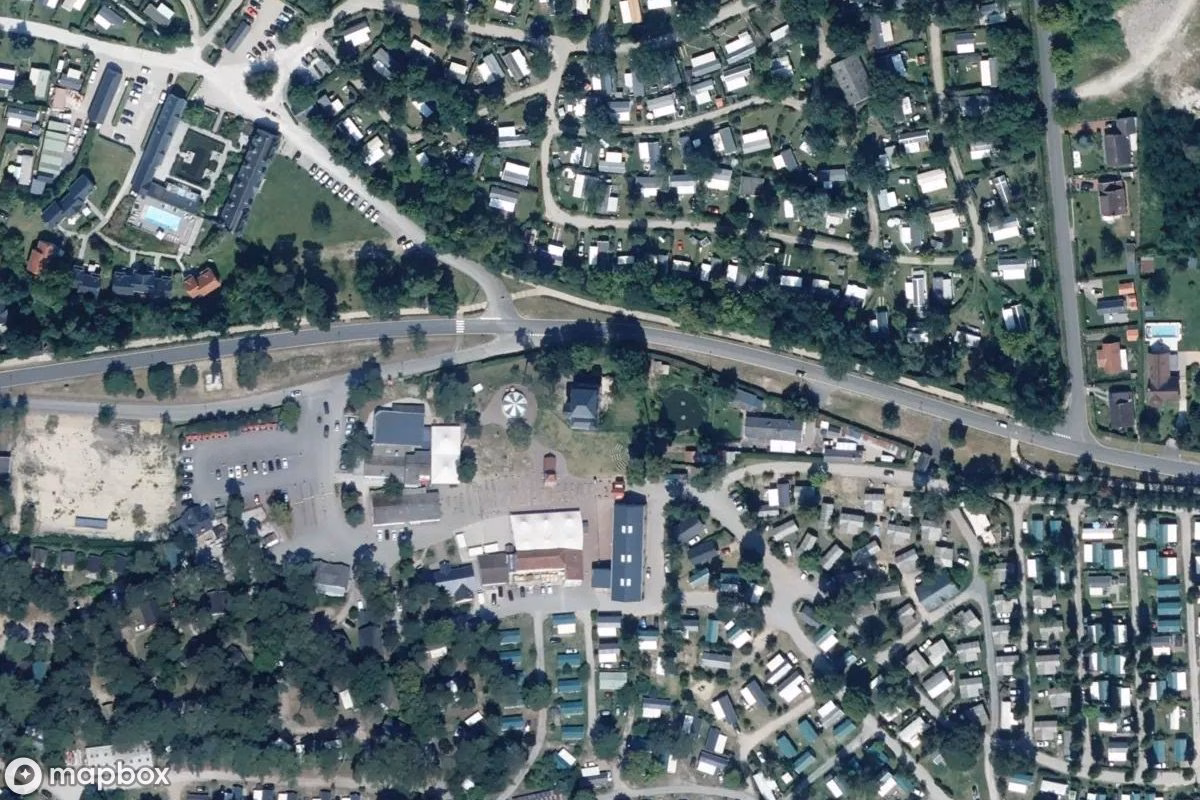 Satellitbild från luften av Manoir Capfun, en övergiven Bostadshus i Quend, Frankrike