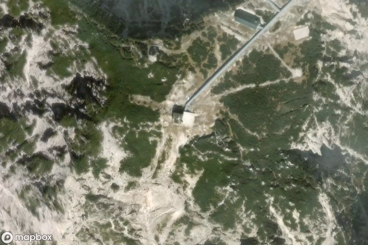 Aerial satellite view of Radarstation, an abandoned Military Site in Pontebba / Ponteibe / Pontafel / Tablija, Italy