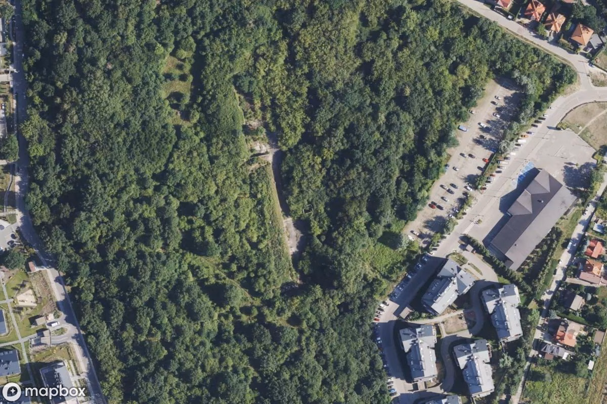 Satelitní letecký pohled na Fort Chrzanów, opuštěné Vojenský objekt v Warsaw, Polsko