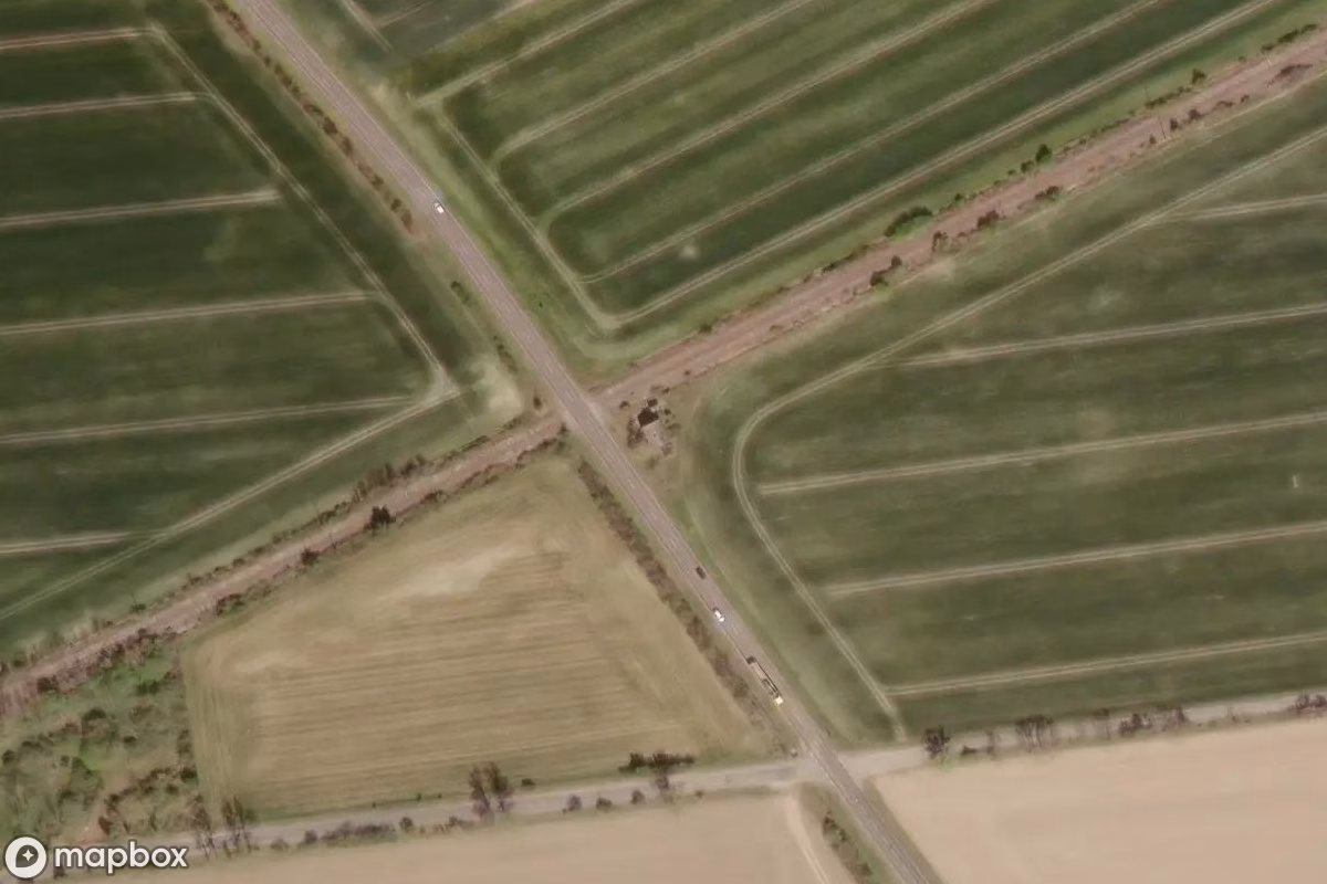 Satellitenansicht von Schrankenwärterhäuschen, eine verlassene  in Zerbst/Anhalt, Deutschland