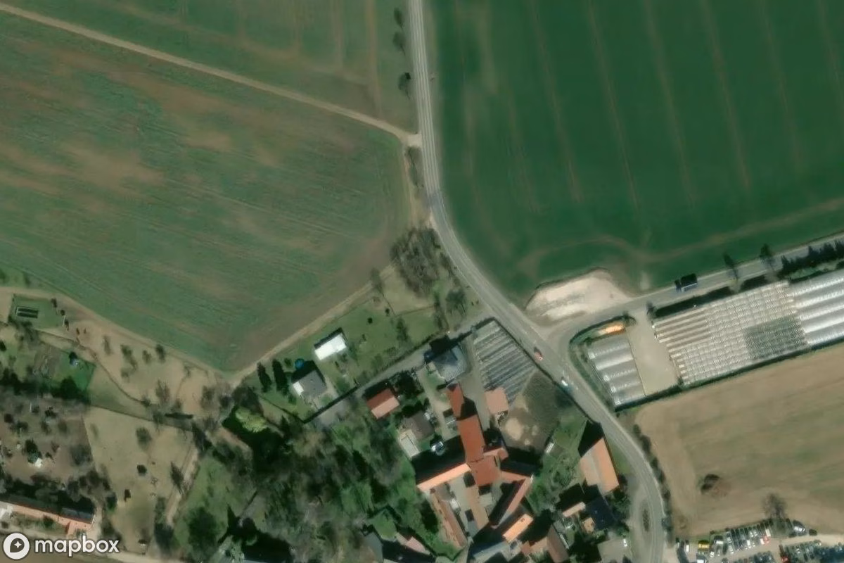 Satelitní letecký pohled na Beobachtungsbunker, opuštěné Bunkr v Bad Sulza, Německo