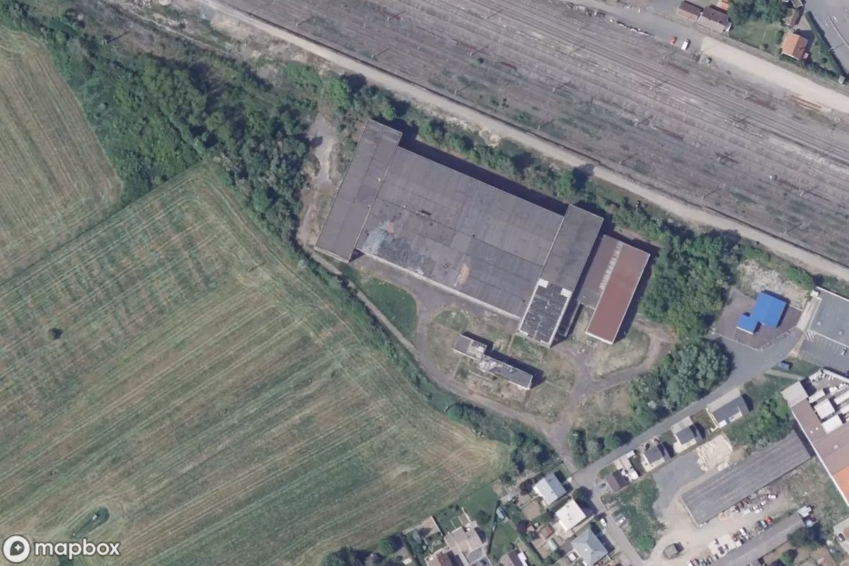 Satellitenansicht von Fabrik, eine verlassene Fabrik in Bouzonville, Frankreich
