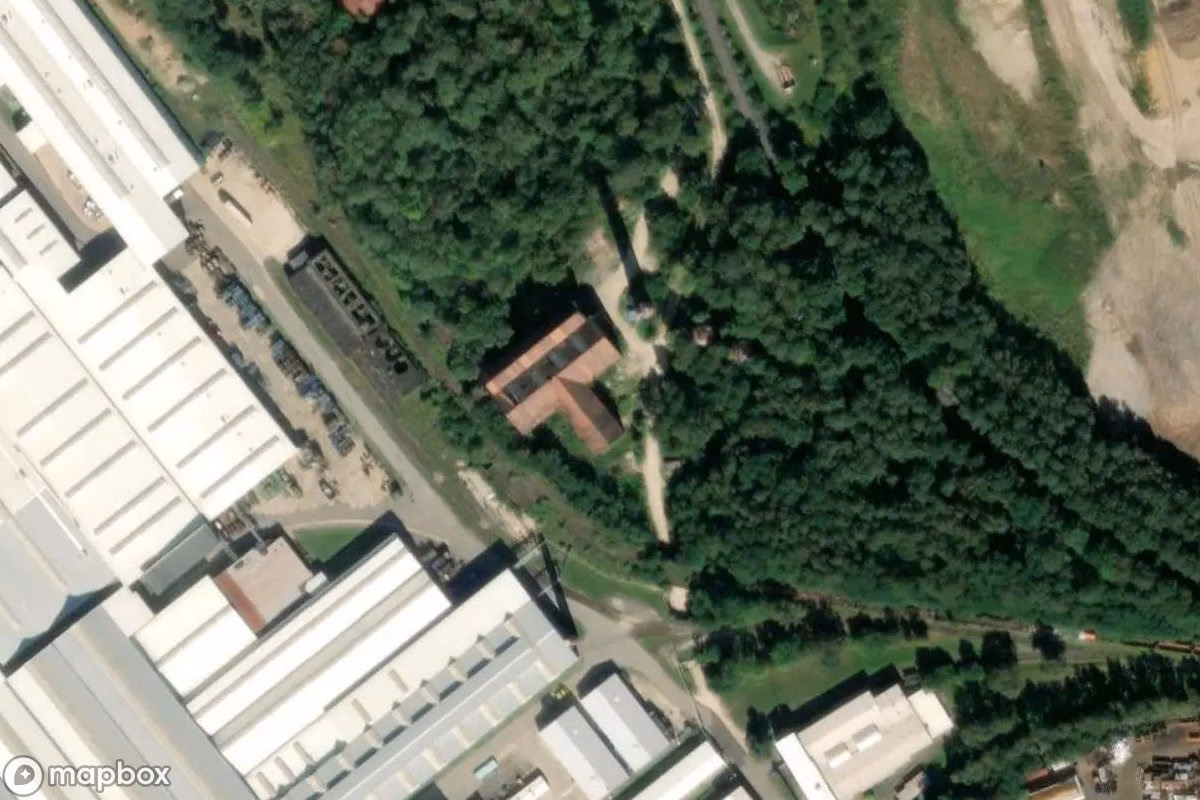 Satellittbilde fra luften av Fabrik, et forlatt Fabrikk i Teublitz, Tyskland