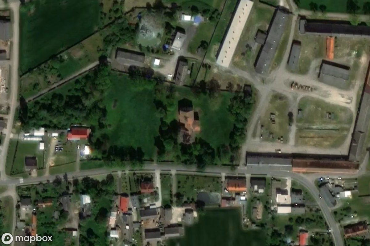 Satellitenansicht von Palais Modlibowski, eine verlassene Schloss in Kromolice, Polen