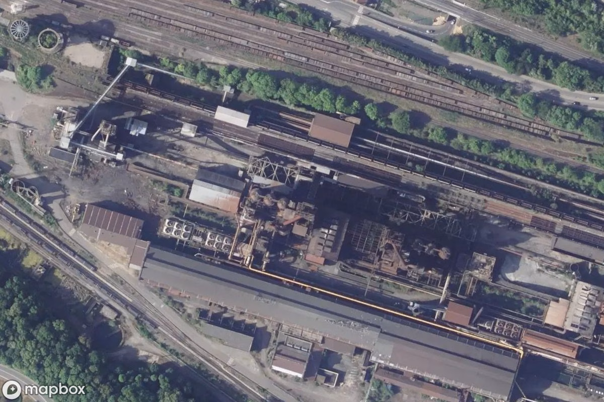 Satellitbillede set fra luften af Hochöfen Florange, et forladt  i Hayange, Frankrig
