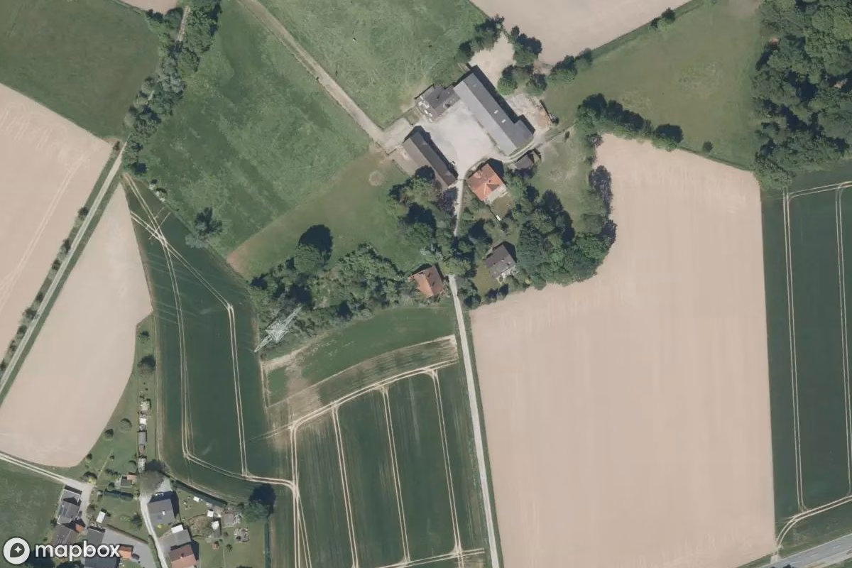 Műholdas légi felvétel Haus helyszínről, egy elhagyatott  itt: Lage, Németország