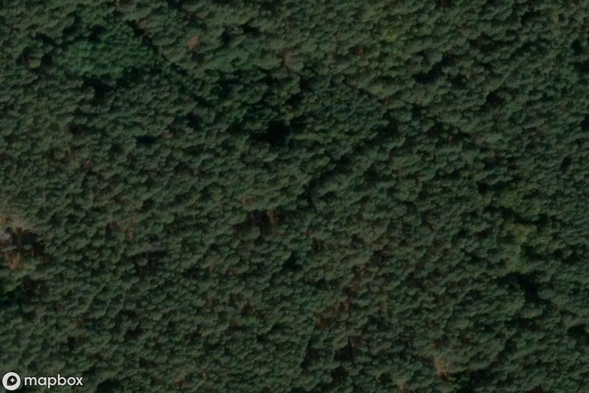 Satelitní letecký pohled na Lagerhallen Brzeźnica, opuštěné Sklad v gmina Jastrowie, Polsko