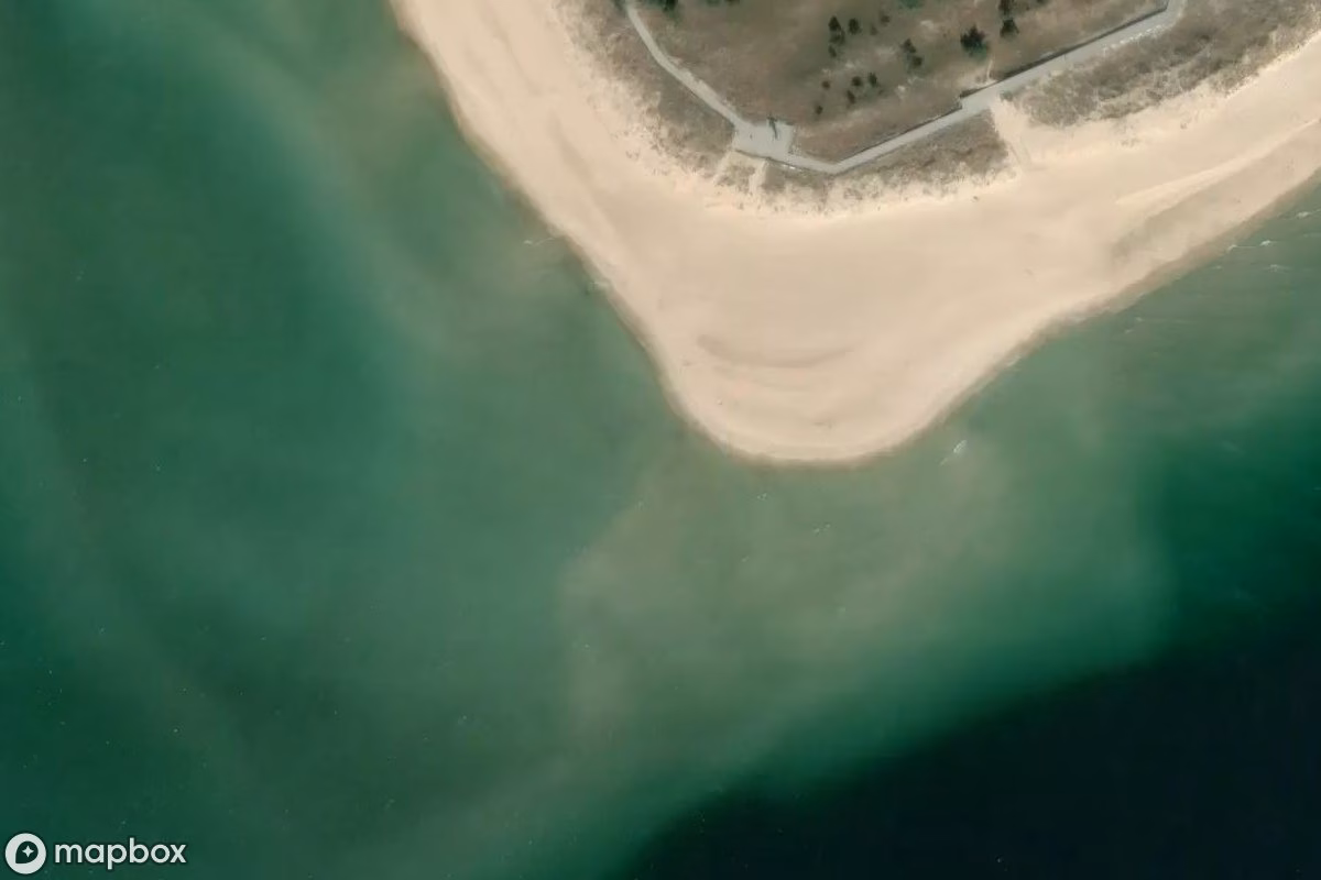 Satelitní letecký pohled na Koniec Cypla, opuštěné  v Hel, Polsko