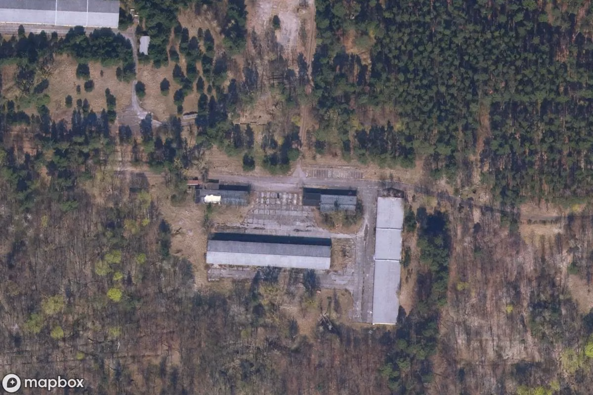 Satellitbillede set fra luften af Tanklager Oderberg, et forladt  i Bad Freienwalde (Oder), Tyskland