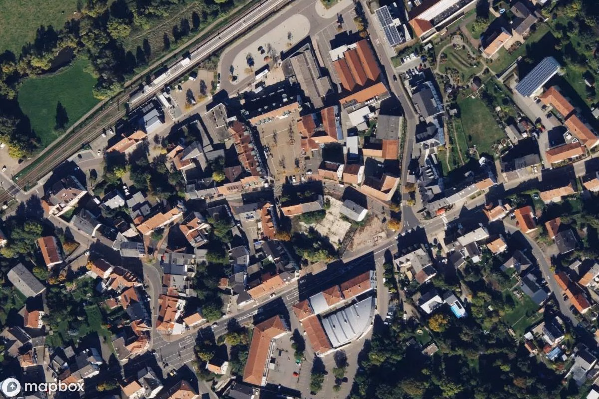 Satelitarny widok z lotu ptaka Bauernhaus Eppelborn, opuszczone  w Eppelborn, Niemcy