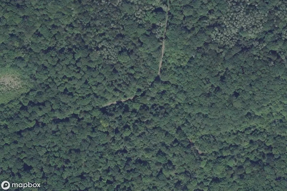 Satellitbillede set fra luften af Schützengraben, et forladt Bunker i Basse-Ham, Frankrig