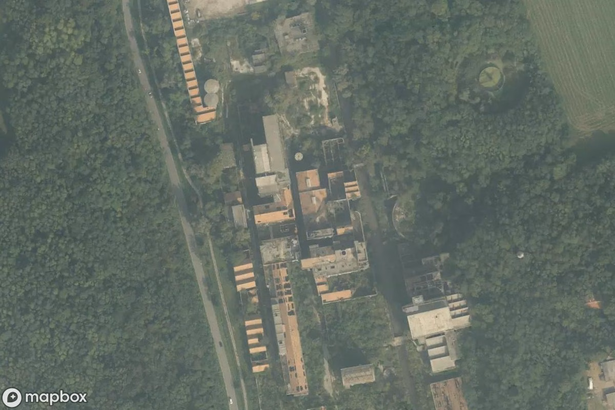 Satelitarny widok z lotu ptaka Papierfabrik Vita-Mayer, opuszczone  w Cairate, Włochy