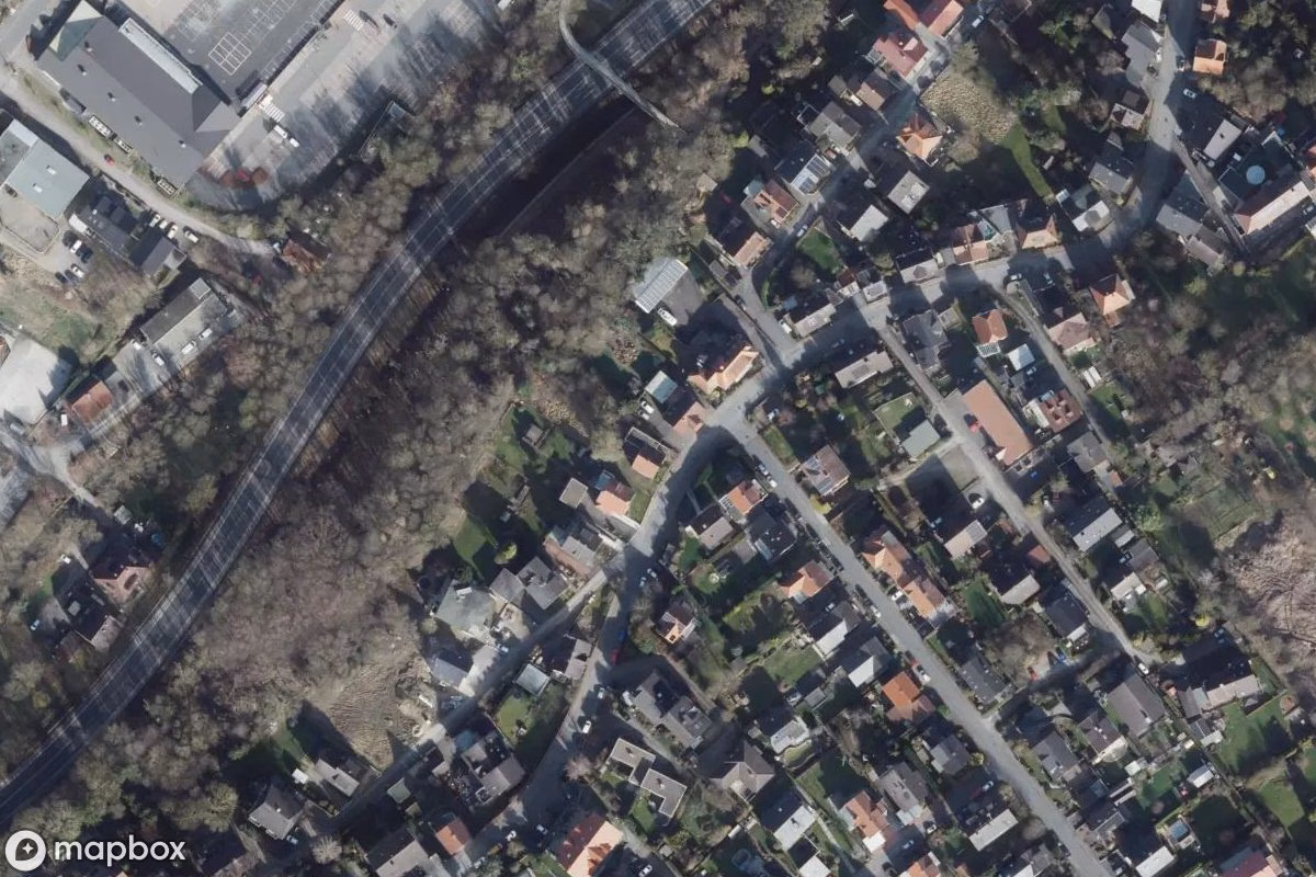 Satellitenansicht von Wohnhaus, eine verlassene Wohnhaus in Vlotho, Deutschland
