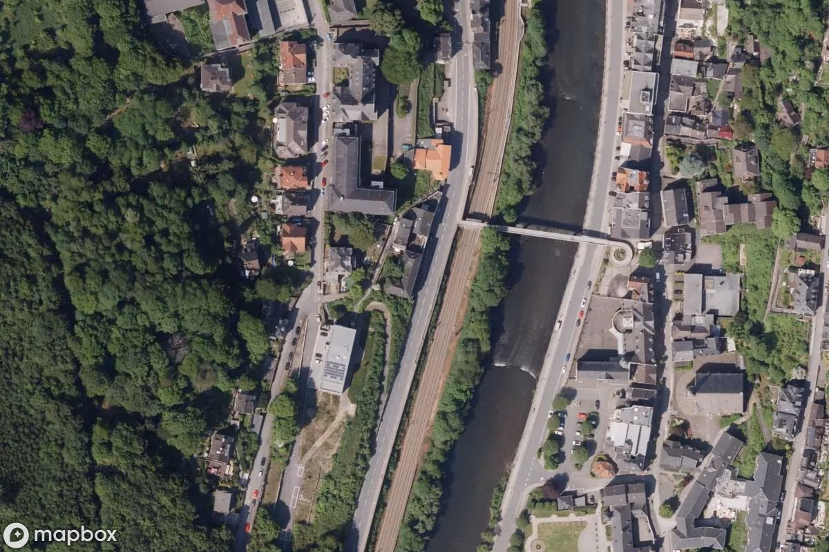 Satellitbillede set fra luften af Bank, et forladt Butik i Altena, Tyskland