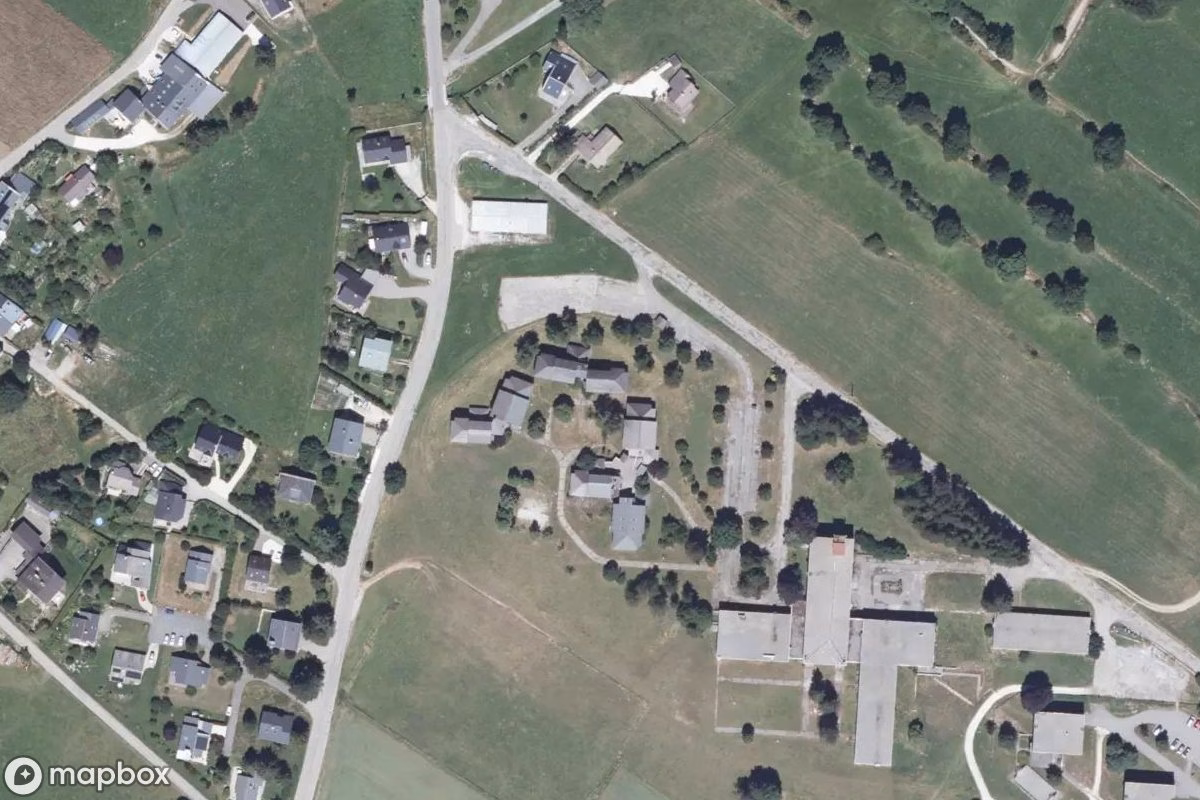 Aerial satellite view of Zentrales Luxusferienresort, an abandoned Hotel in Autrans-Méaudre en Vercors, France