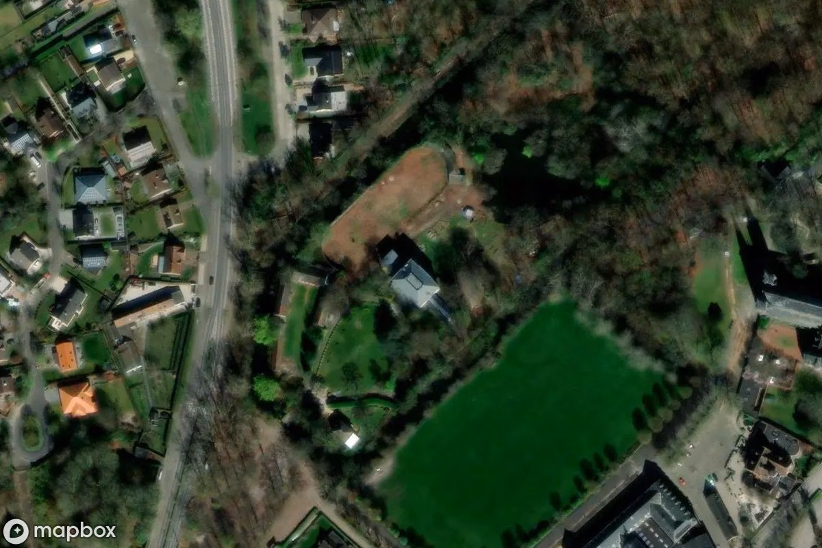 Satelitarny widok z lotu ptaka Château de la Chapelle, opuszczone Zamek w Ghent, Belgia