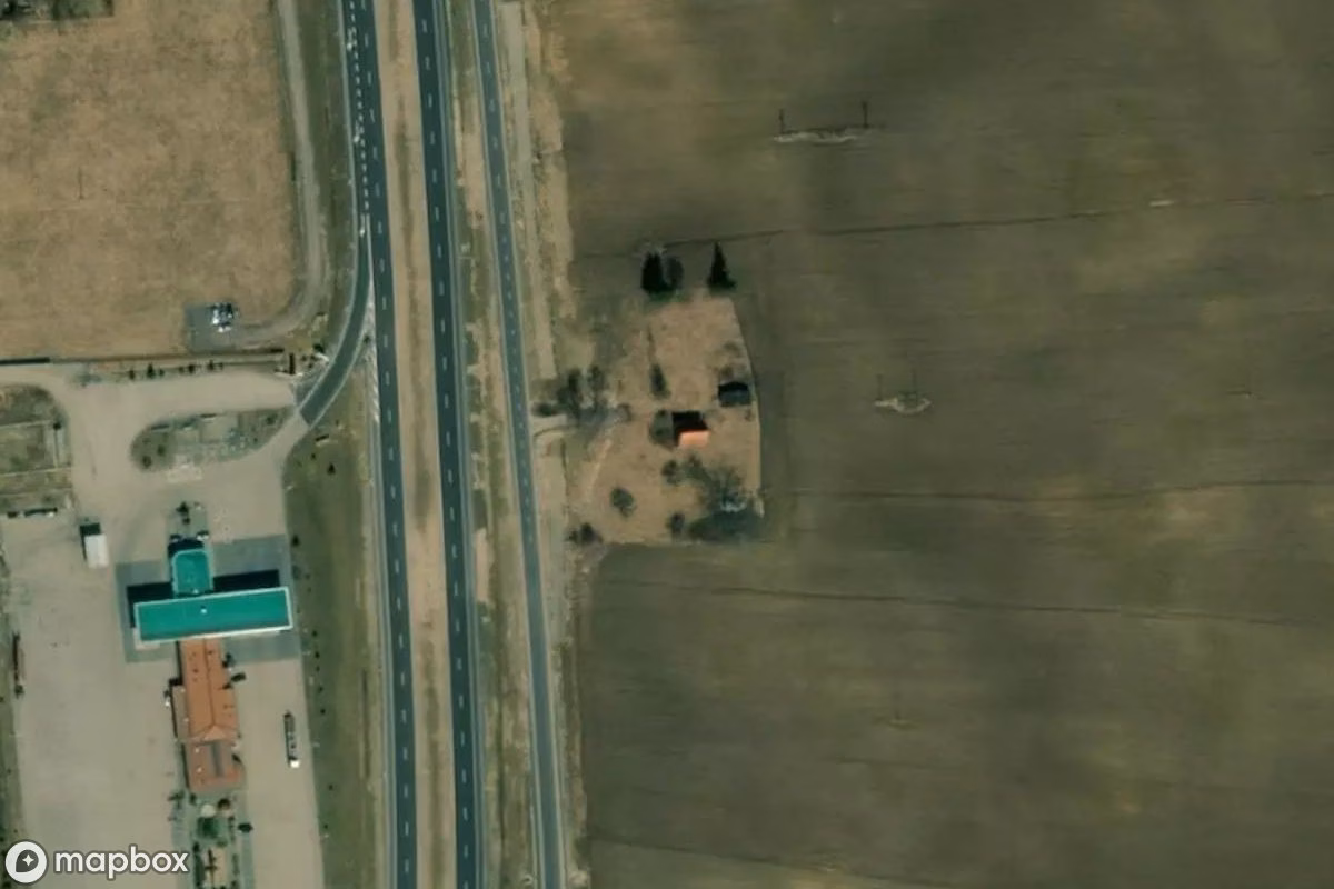 Vista aérea por satélite de Lost Place, un  abandonado en Witramowo, Polonia