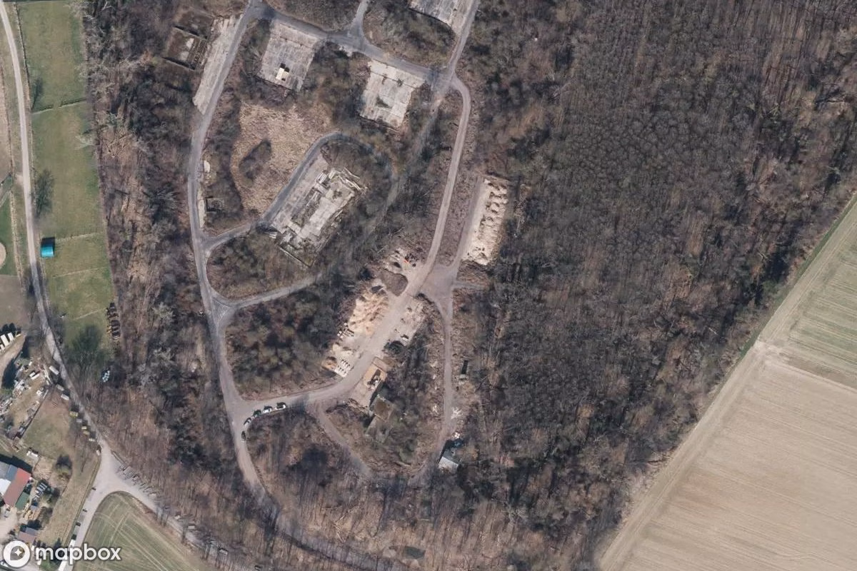 Satellietbeeld vanuit de lucht van Kaserne, een verlaten Militair terrein in D'horn, Duitsland