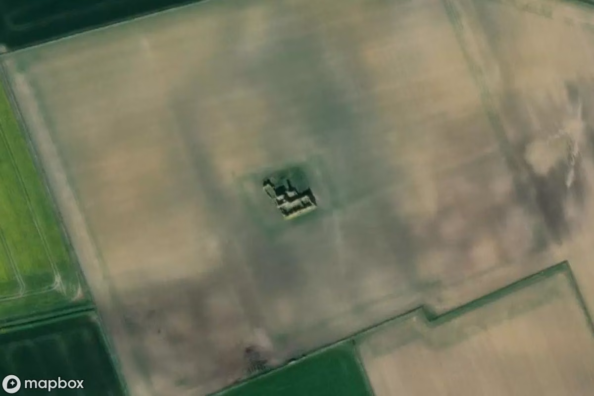 Satellitbild från luften av Schloss Pittulie, en övergiven Slott i Pittulie, Storbritannien