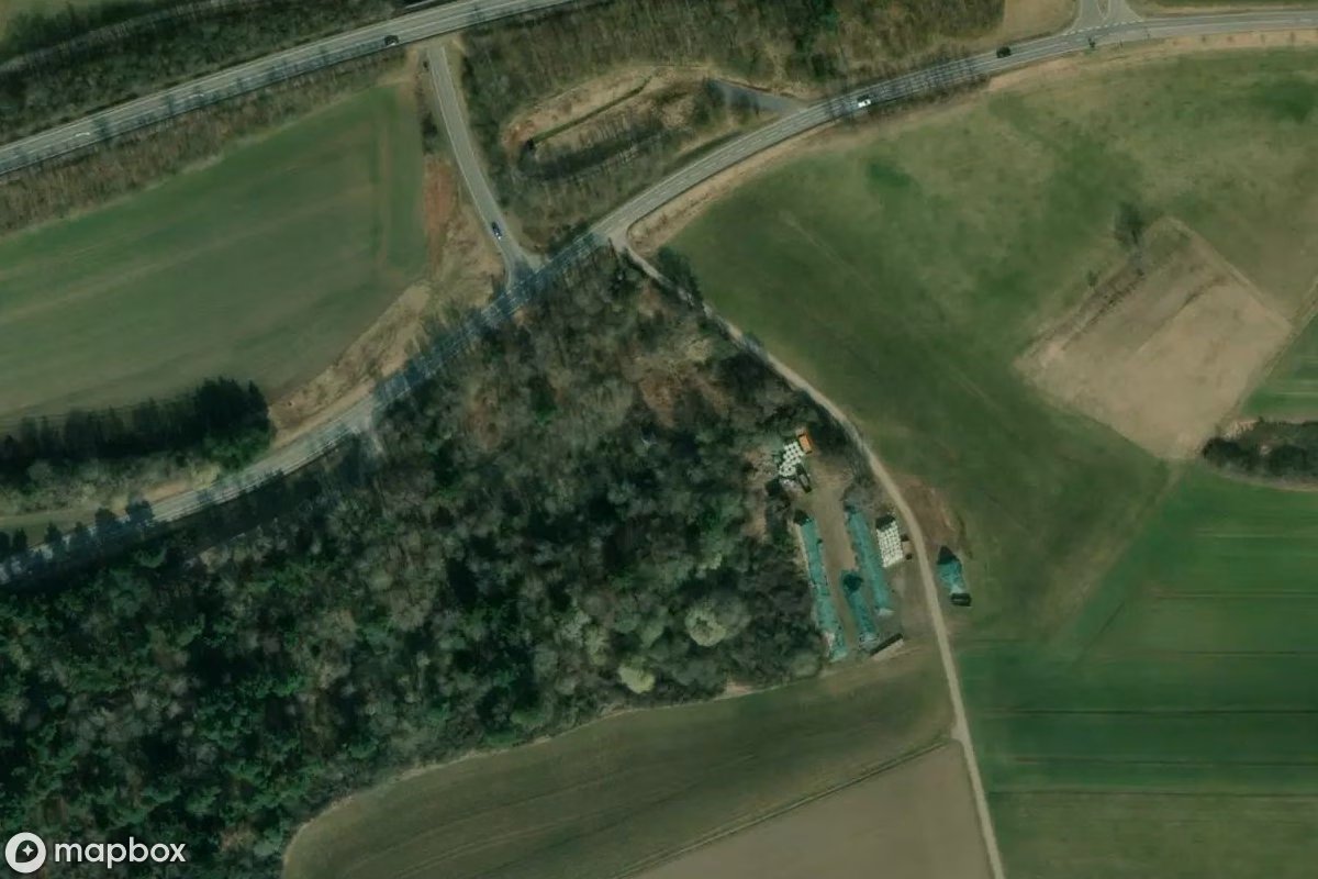 Satelitní letecký pohled na Güterbahnhof, opuštěné Nádraží v Weibern, Německo