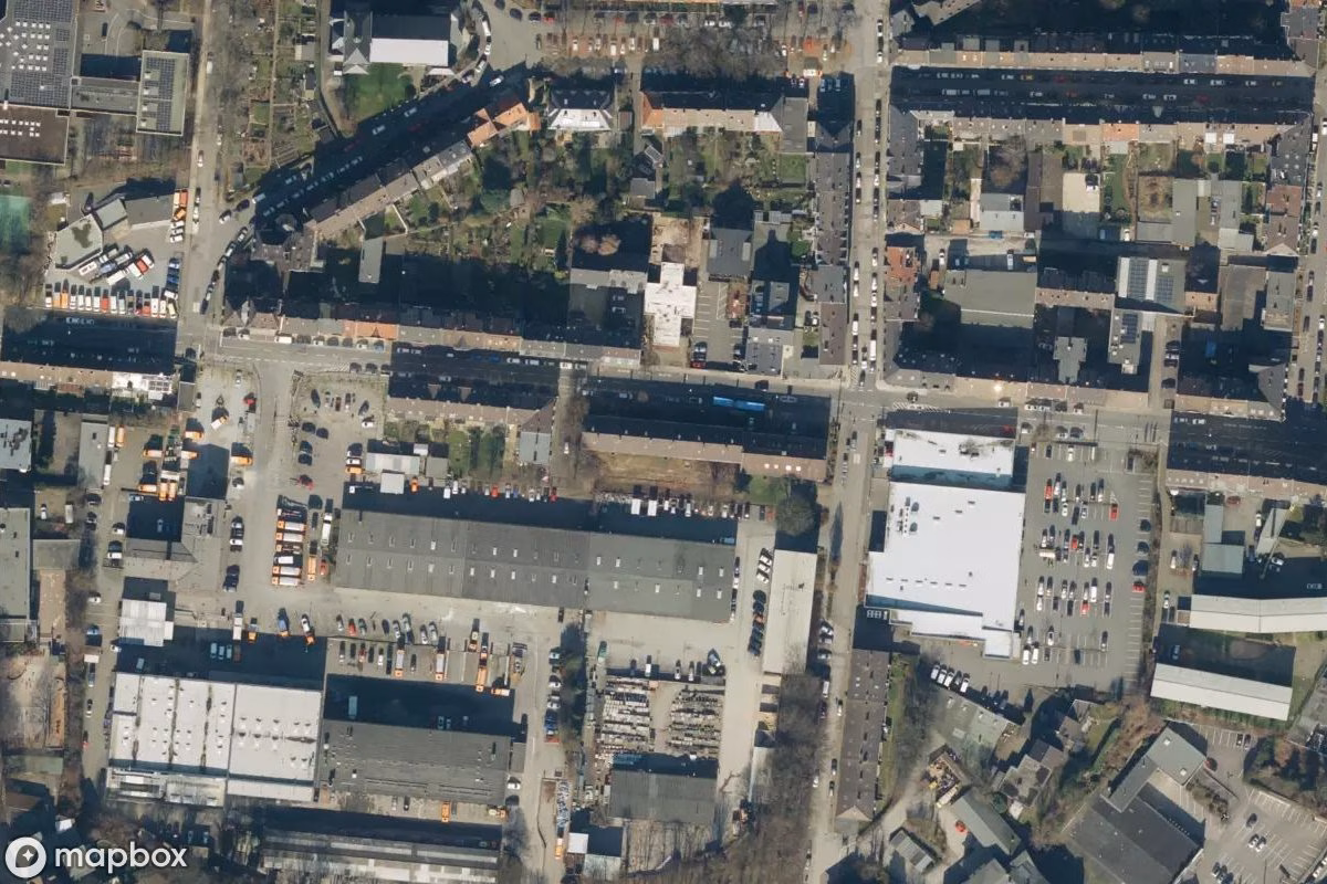 Satellitbild från luften av Mehrfamilienhaus, en övergiven  i Wuppertal, Tyskland