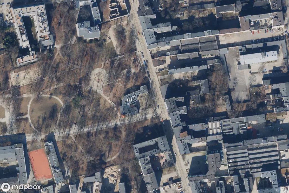 Vista aérea por satélite de Naturhistorisches Museum, un Museo abandonado en Łódź, Polonia