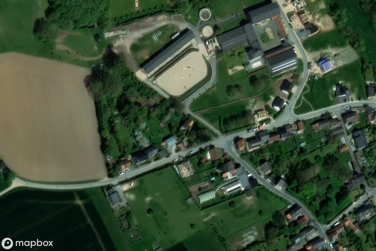 Vista aérea por satélite de Maison Vinyl, un Residencia abandonado en Hannut, Bélgica