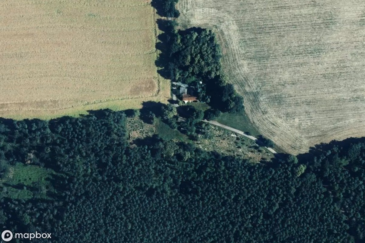 Satelitarny widok z lotu ptaka Holzfällerhäuser, opuszczone Dom mieszkalny w Dahlen, Niemcy