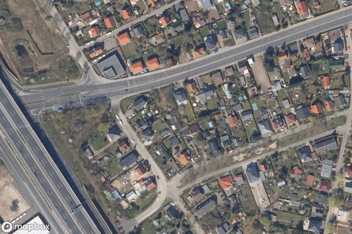 Vista aérea por satélite de Haus, un  abandonado en Schönefeld, Alemania